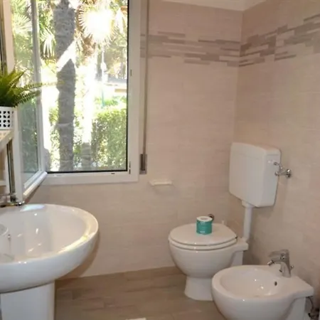 Lovely Duplex For 5 Guests In Peaceful Lignano Riviera Villa