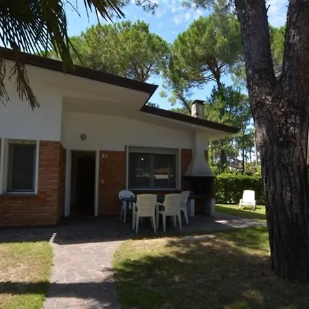 Lovely Duplex For 5 Guests In Peaceful Lignano Riviera Villa