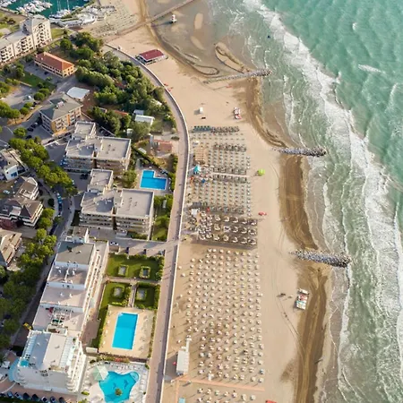 Lovely Duplex For 5 Guests In Peaceful Lignano Riviera لينانو سابيادورو