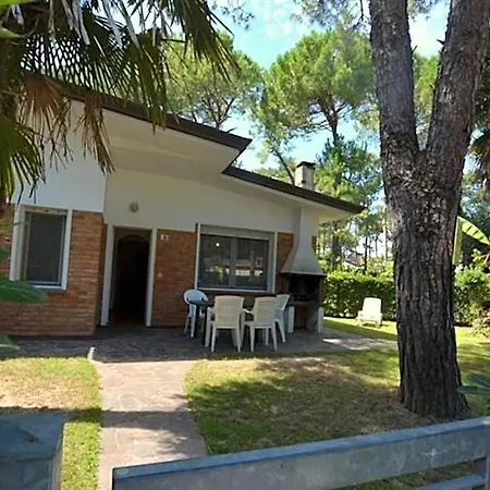 Lovely Duplex For 5 Guests In Peaceful Lignano Riviera Villa