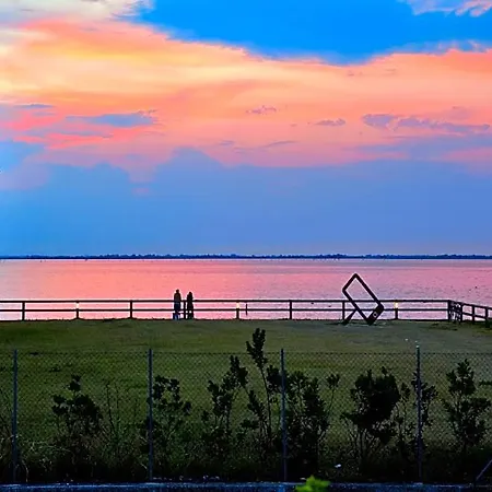 Lovely Duplex For 5 Guests In Peaceful Lignano Riviera *