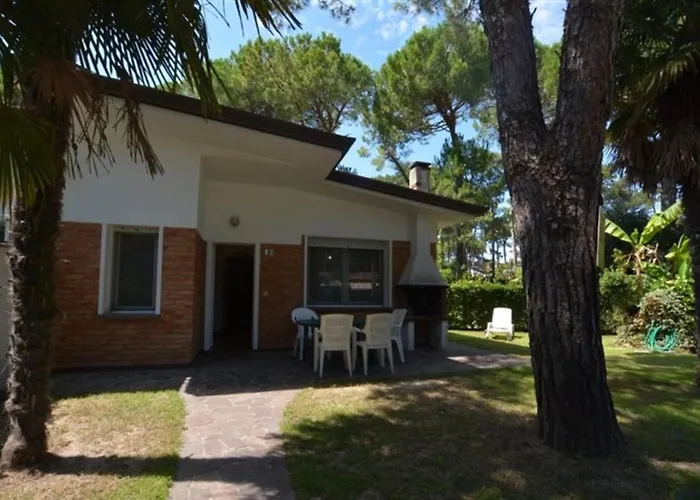 Lovely Duplex For 5 Guests In Peaceful Lignano Riviera Villa