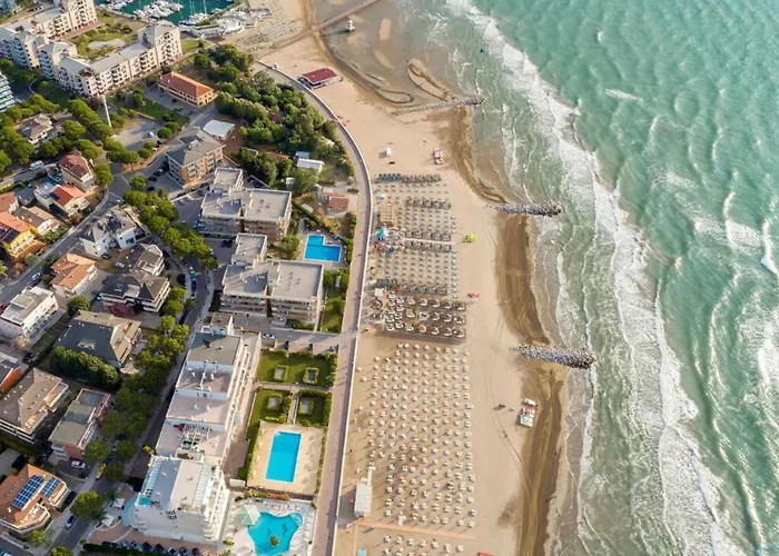 Lovely Duplex For 5 Guests In Peaceful Lignano Riviera Lignano Sabbiadoro